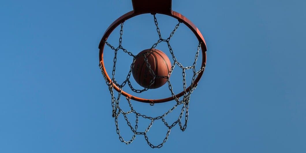 NNCA4 NCAA Basketball Standings